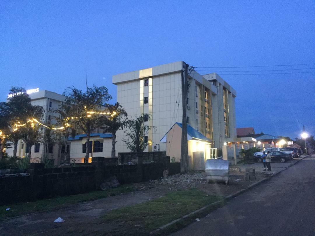 Presken Hotels @ Abuja Eksteriør bilde